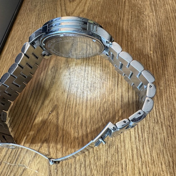 Michael Kors Oversized Runway Silver-Tone Watch - Picture 3 of 5